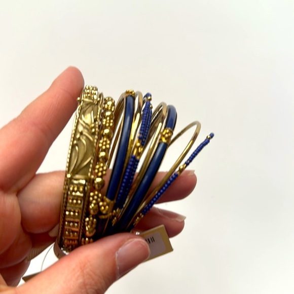 NWT bangle bangle by Amrita Singh Gold and Blue Bangle Set
3002 - Picture 3 of 7